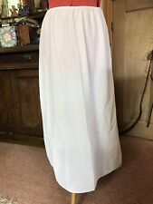 TRUE VINTAGE ST MICHAEL WHITE