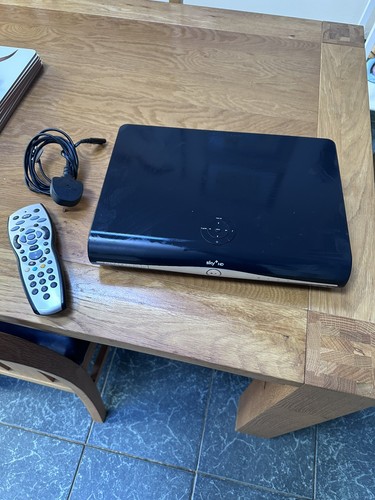 Sky box amstrad drx890 c - sky+, drx890-c