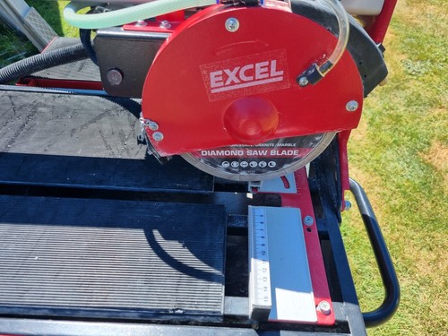 Wet sliding tile - wet, cutter