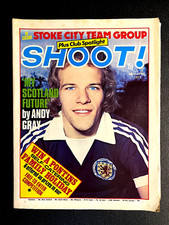 SHOOT FOOTBALL MAGAZINE - 30th APRIL 1977 - STOKE CITY
