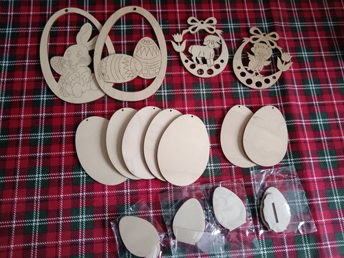 Wooden easter eggs - eggs,, hanging