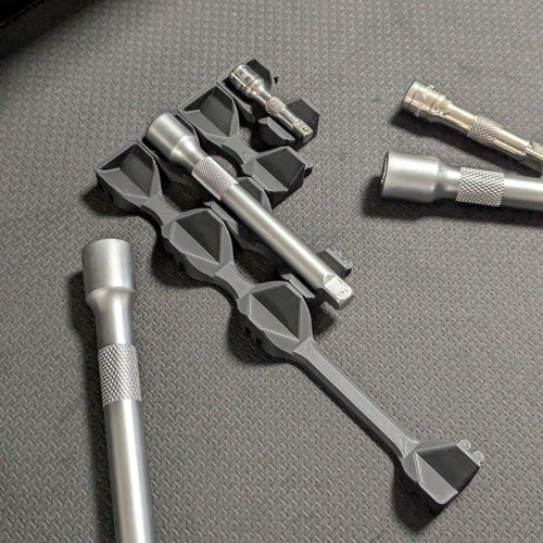 Magnetic socket extension - socket,