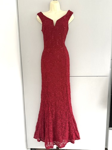 Quiz red lace sequin fishtail - red,