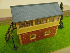 Hornby R503 Signal Box ~ OO