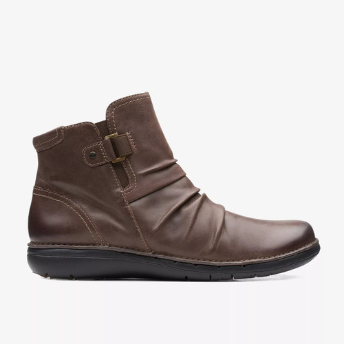 Clarks bnib ladies boots - bnib,