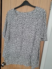 Womens Top Black & White Spot. Flattering Bat Wing Sleeves And Overlays Stunning