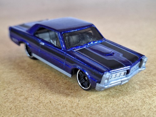 Hot wheels pontiac - pontiac, gto