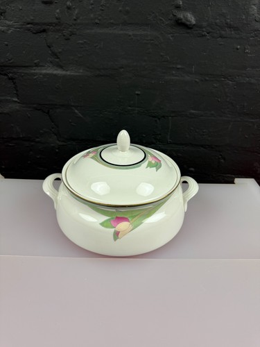 Royal doulton vogue awakening - doulton,