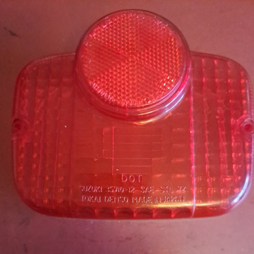 Suzuki rear tail light - tail, lens