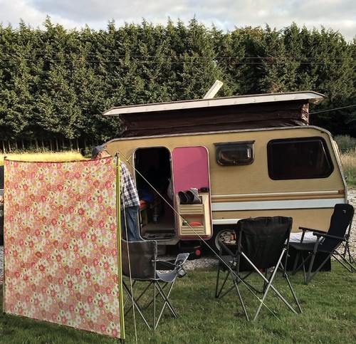 Retro vintage pop top touring - top,