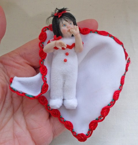 Dolls house miniature - miniature, artisan