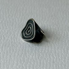 Authentic genuine trollbeads