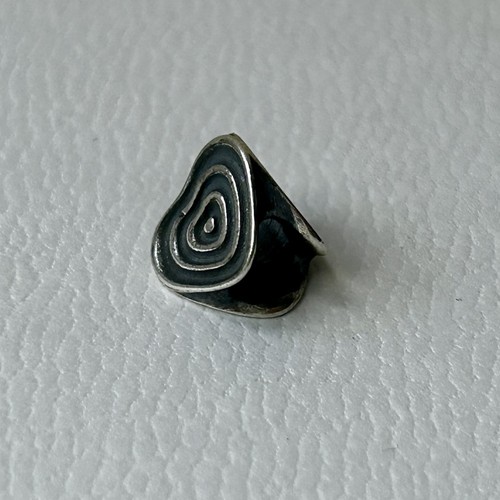 Authentic genuine trollbeads