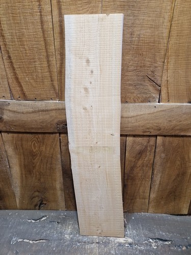 Pine slab live edge - live,