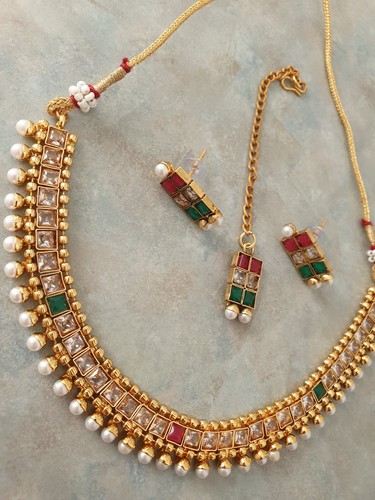 Indian jewellery set kundan