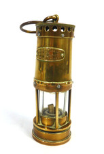 Vintage E Thomas & Williams