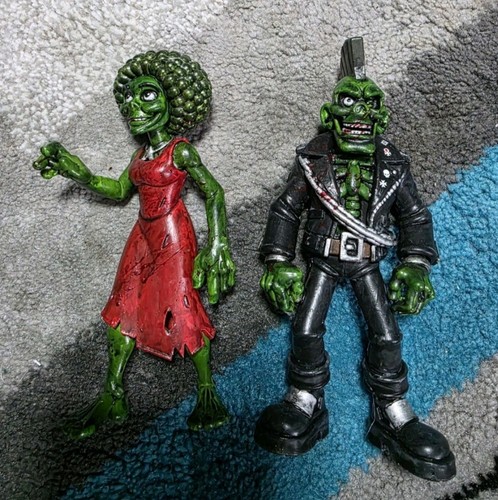 Return the living dead - return,
