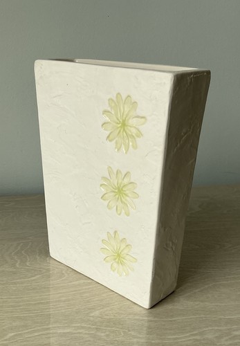 Jaliang pottery vase - jaliang,