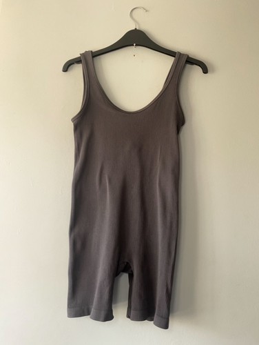 New with tags boohoo ribbed - with,