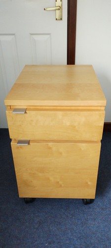 Ikea effectiv wheeled desk - effectiv,