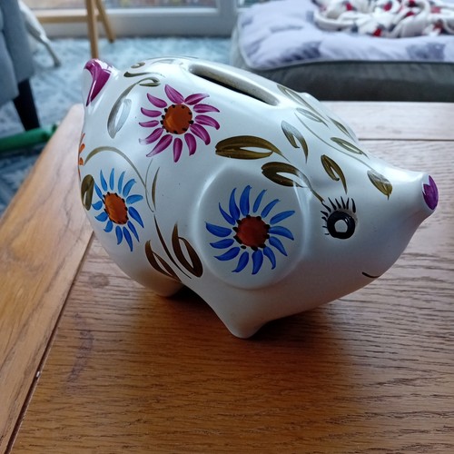 Retro arthur wood handpainted - wood,