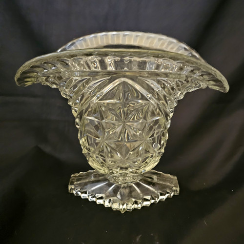 Clear cut glass starburst