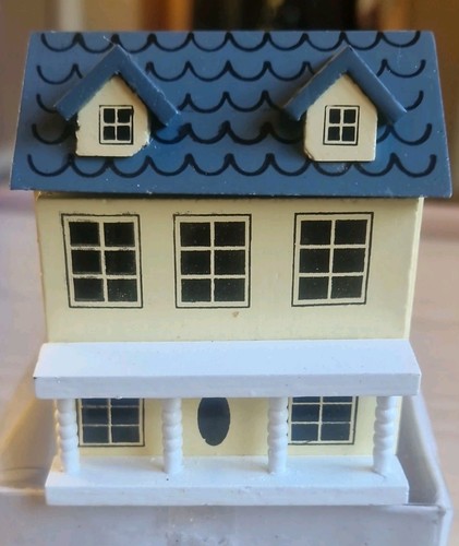 Boxed miniature wooden - 1:12,