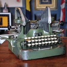 Oliver 9 Batwing Antique