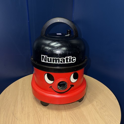 Numatic henry hoover - henry,