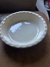 Bin Natural Elements 10” Pie Plate Baking Fluted Edge  Green Bottom