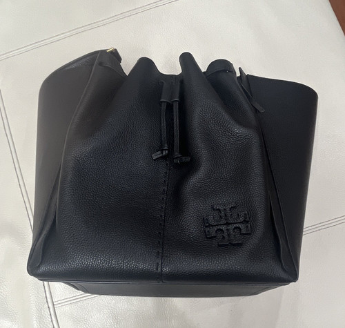 Tory burch black pebbled - black,