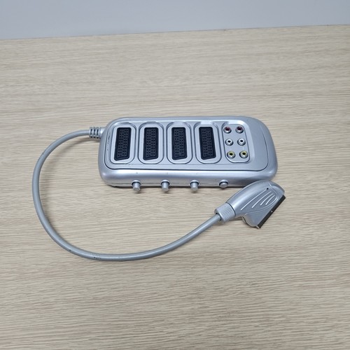 Way switchable scart switch - 4,