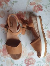 TOMS Ladies Wedge Sandals Size
