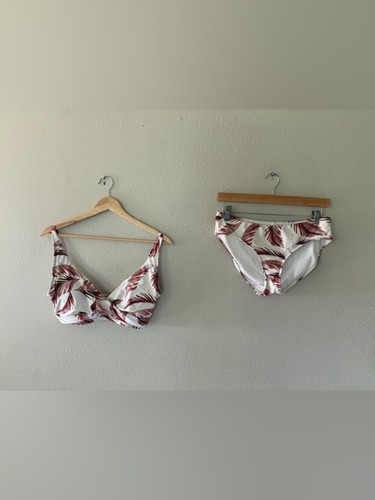 Nip tuck swim - nip, bikini