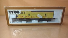 Tyco HO Gauge Diesel Union Pacific Locomotive - Boxed