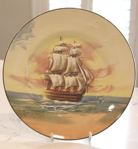 Vintage royal doulton famous - royal,
