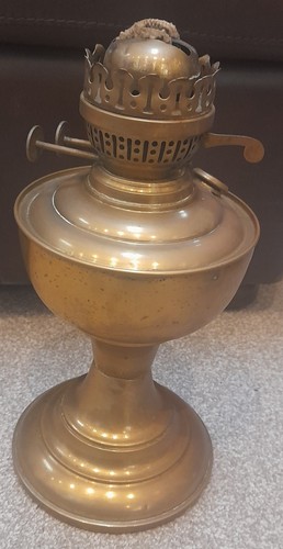 Vintage brass oil lamp - brass,