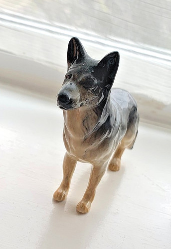 Beswick alsatian german - alsatian,