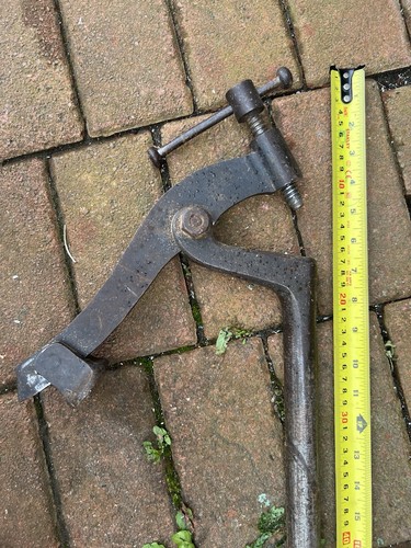 Vintage woden holdfast bench - vintage,