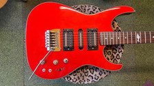 MARLIN LONER - Superstrat, Candy Apple Red finish, black binding on body & neck