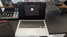 Apple macbook air - apple, 2025