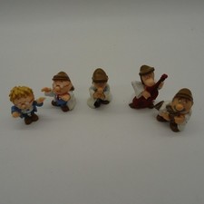 Vintage 1994 – 1995 Lyons Tetley Tea Folk Figures Job Lot x 5 collectibles