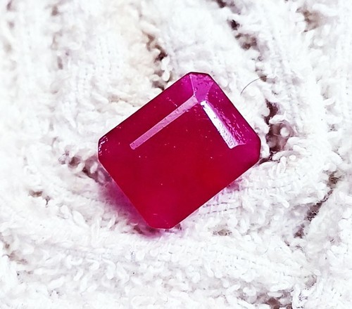 Natural red beryl - natural, (bixbite)