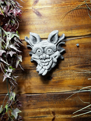 Stone garden small gremlin - small,