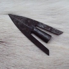 Medieval Broad Tailed Arrow