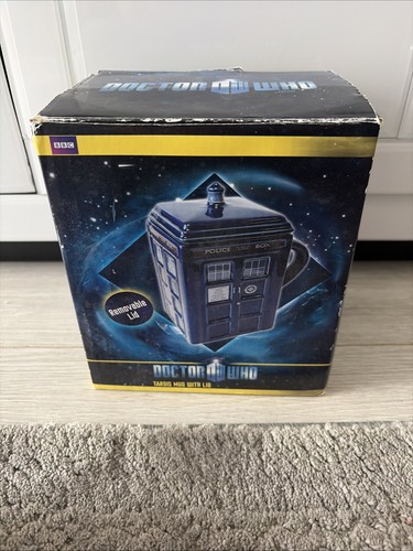 Vintage 1996 doctor who tardis - doctor,
