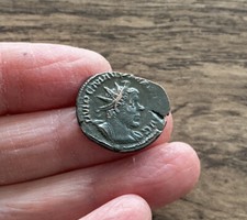 ROMAN. MARIUS (268 A.D)