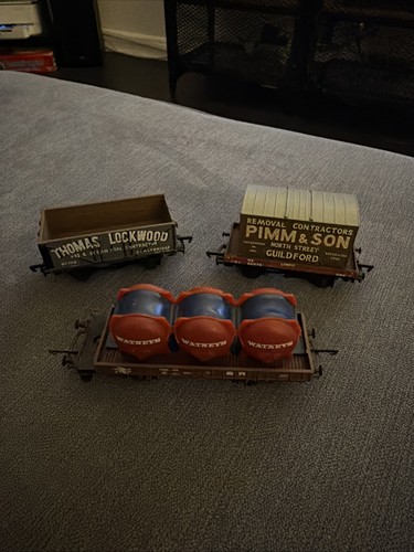 Model railway carriages - model,