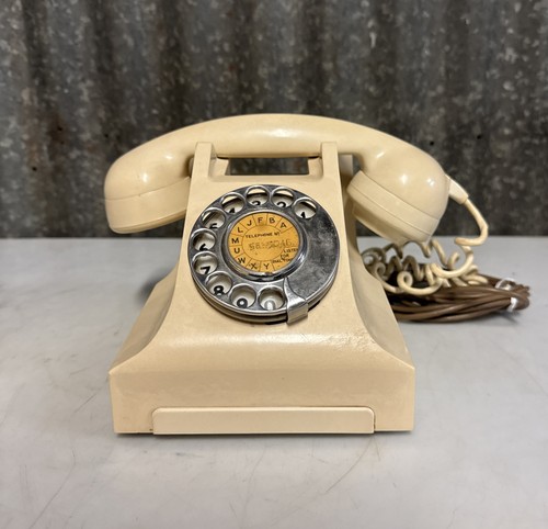 Vintage bakelite white - ,