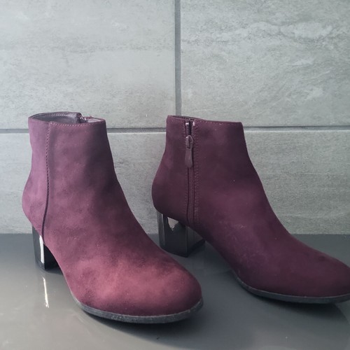 New womens shoes - new, maroon